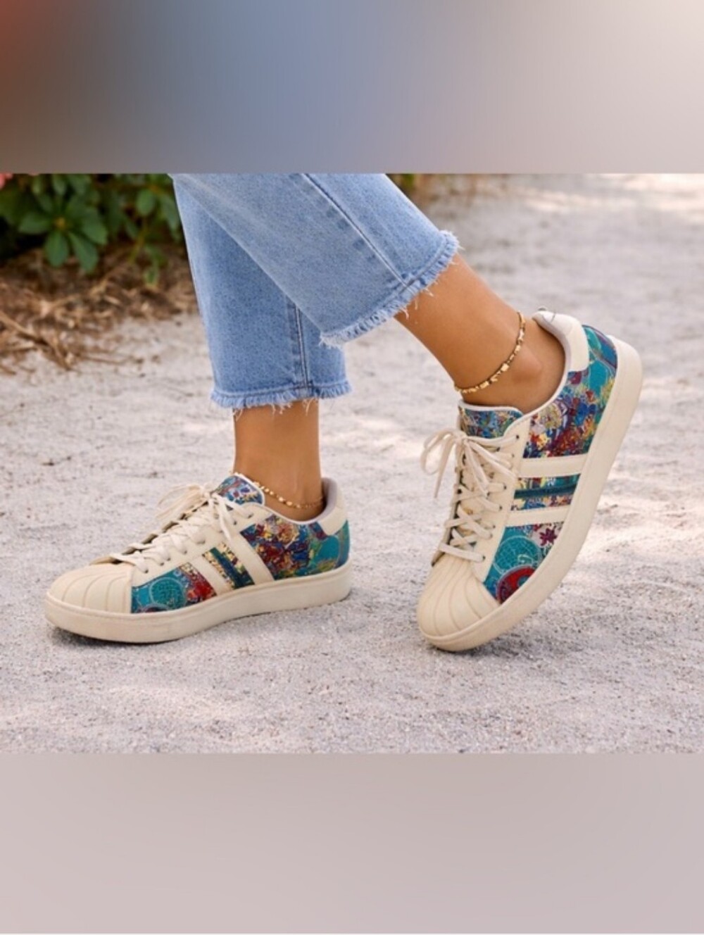Adidas limited edition unique size 7.5
